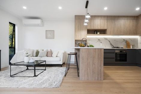 Photo of property in 24b Scarlock Avenue, Browns Bay, Auckland, 0630