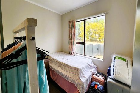 Photo of property in 12 Redwood Drive, Waipukurau, 4200