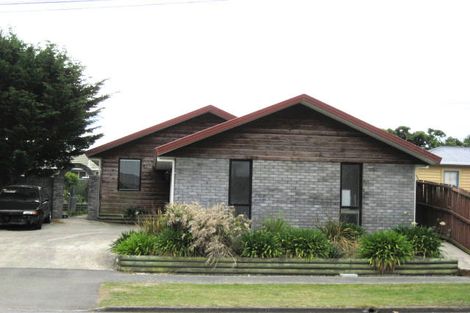 Photo of property in 4 Sandra Street, South New Brighton, Christchurch, 8062