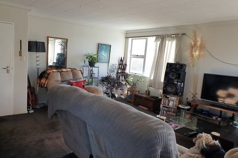 Photo of property in 27 Rhine Street, Island Bay, Wellington, 6023