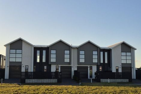 Photo of property in 29 Atutahi Lane, Papamoa, 3118