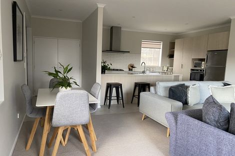 Photo of property in 2 Toka Lane, Red Beach, 0932