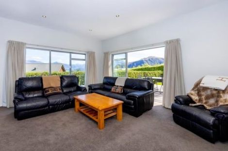 Photo of property in 18 Clutha Place, Wanaka, 9305