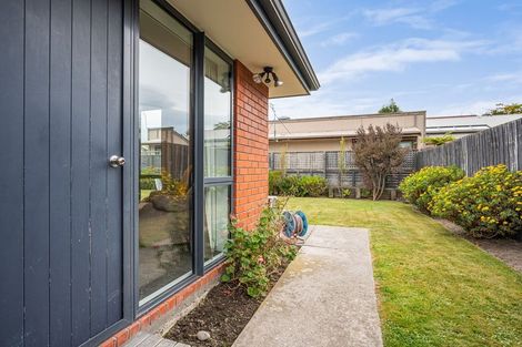 Photo of property in 22 Clinton Lane, Woolston, Christchurch, 8062