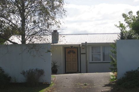 Photo of property in 211 Golf Road, Titirangi, Auckland, 0604