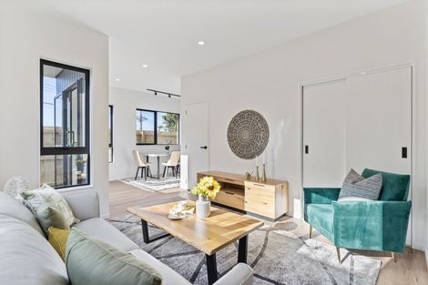 Photo of property in 1/38 Manuka Road, Glenfield, Auckland, 0629