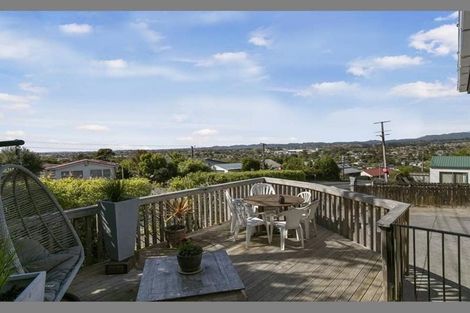 Photo of property in 66 Don Buck Road, Massey, Auckland, 0614