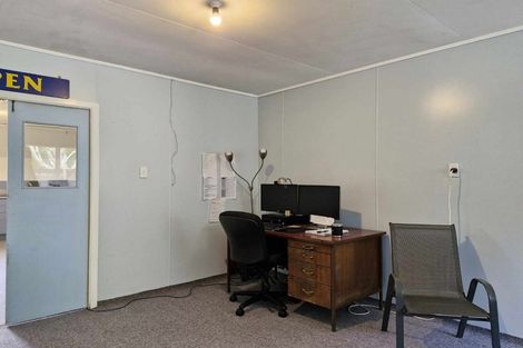 Photo of property in 5a Burgess Hill Road, Burgess Park, New Plymouth, 4371