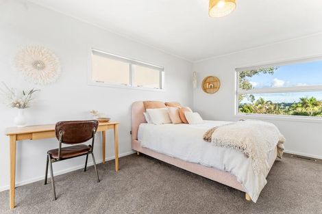 Photo of property in 63 Ardern Avenue, Stanmore Bay, Whangaparaoa, 0932