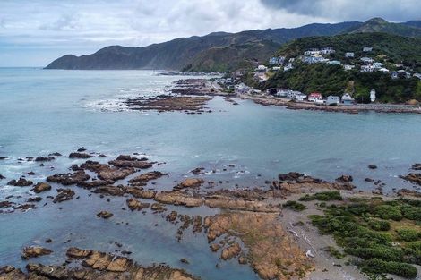 Photo of property in 354 The Esplanade, Island Bay, Wellington, 6023