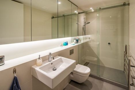 Photo of property in Clyde Quay Wharf, 8u5a Clyde Quay Wharf, Te Aro, Wellington, 6011