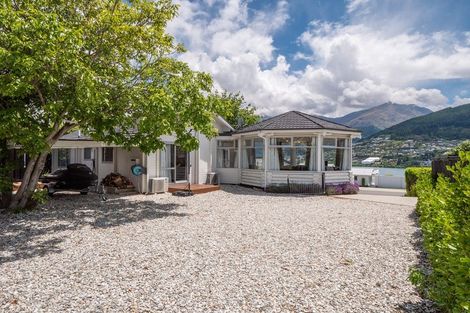 Photo of property in 25 Oregon Drive, Kelvin Heights, Queenstown, 9300