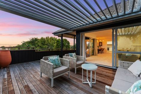 Photo of property in 1/23 Park Rise, Campbells Bay, Auckland, 0630