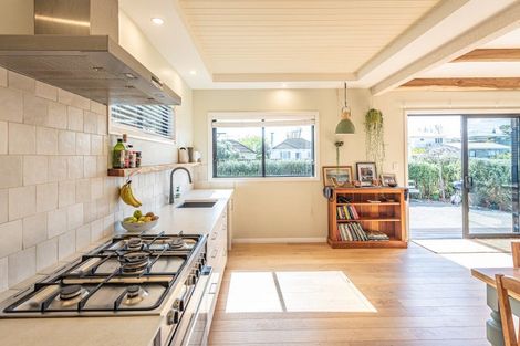 Photo of property in 5a Toi Street, Tawhero, Whanganui, 4501