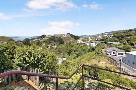 Photo of property in 77 Salford Street, Newlands, Wellington, 6037