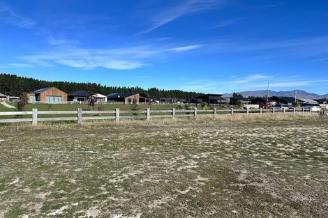 Photo of property in 33 Longview Drive, Lake Hawea, 9382