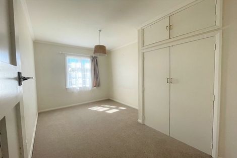 Photo of property in 61 Tiro Tiro Road, Levin, 5510