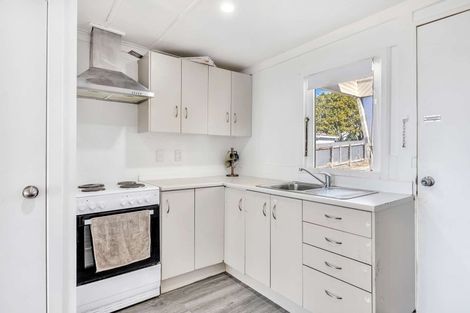 Photo of property in 16 Alberta Road, Glen Avon, New Plymouth, 4312