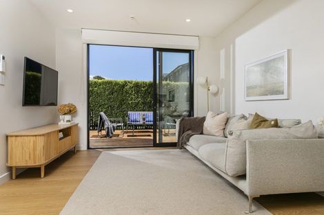 Photo of property in 70a Neil Avenue, Te Atatu Peninsula, Auckland, 0610