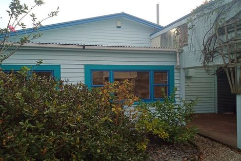 Photo of property in 18 Selwyn Road, Hospital Hill, Napier, 4110