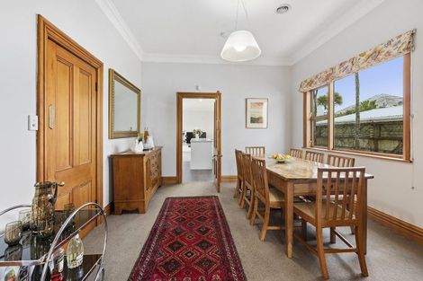 Photo of property in 16 Farm Road, Northland, Wellington, 6012