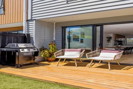 Photo of property in 5/13 Windy Ridge Road, Glenfield, Auckland, 0629