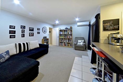Photo of property in 4 Gordal Place, Flat Bush, Auckland, 2016