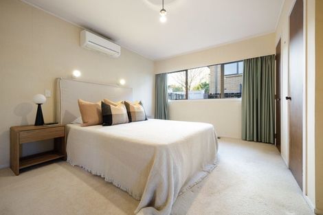 Photo of property in 5 Cattanach Street, St Andrews, Hamilton, 3200
