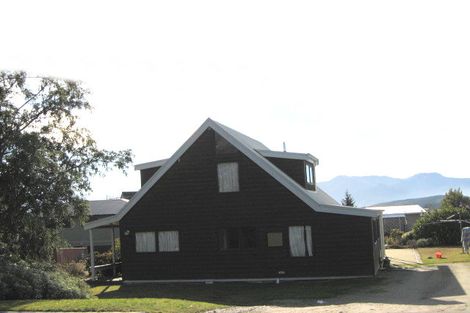 Photo of property in 4 Kennedy Crescent, Wanaka, 9305