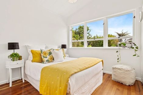 Photo of property in 8 Reiman Street, New Lynn, Auckland, 0600