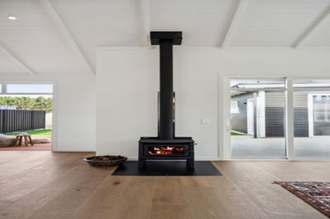 Photo of property in 105 Burdon Loop, Lake Hawea, 9382