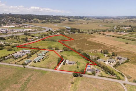 Photo of property in 37 Te Pua School Road, Helensville, 0875