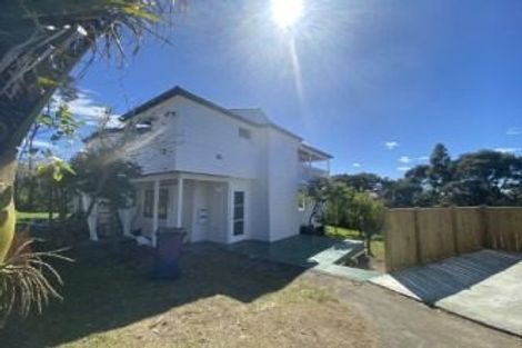 Photo of property in 131 Colwill Road, Massey, Auckland, 0614