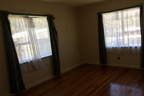 Photo of property in 120 Archibald Road, Kelston, Auckland, 0602