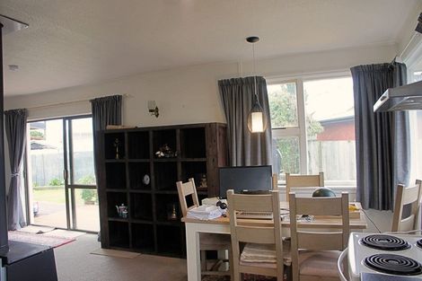 Photo of property in 68 Staveley Street, Avonhead, Christchurch, 8042