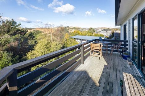 Photo of property in 66 Guadeloupe Crescent, Grenada Village, Wellington, 6037