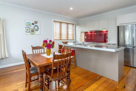 Photo of property in 1 Hayward Street, Featherston, 5710