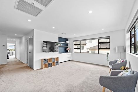 Photo of property in 10 Highway View Lane, Schnapper Rock, Auckland, 0632