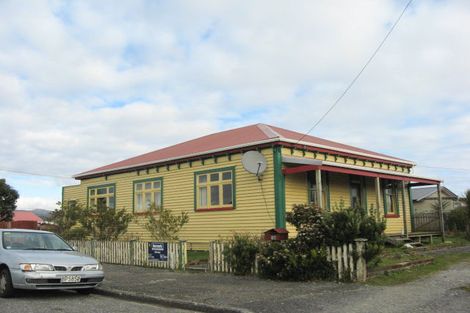 Photo of property in 14 Collins Street, Blaketown, Greymouth, 7805