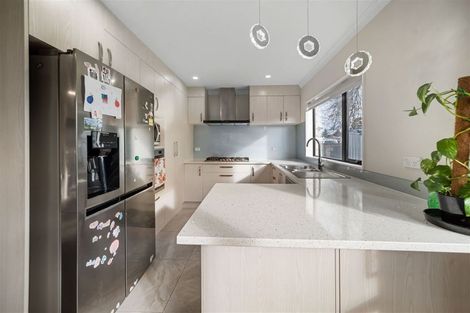 Photo of property in 23 Mckenzie Road, Mangere Bridge, Auckland, 2022