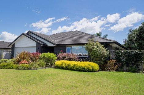 Photo of property in 21 Debenham Drive, Whitianga, 3510
