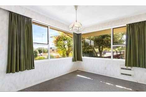 Photo of property in 24 Palmers Road, New Brighton, Christchurch, 8083