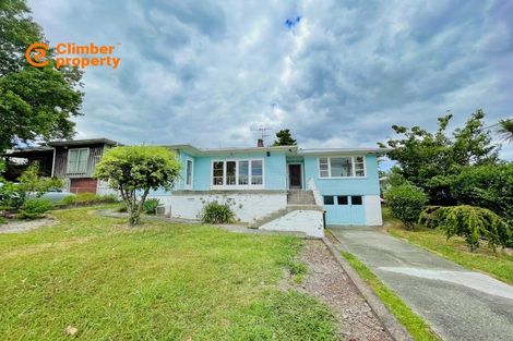 Photo of property in 8 Sherwood Avenue, Te Atatu South, Auckland, 0610