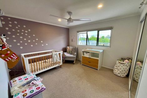 Photo of property in 12a Grainger Road, Te Atatu South, Auckland, 0610