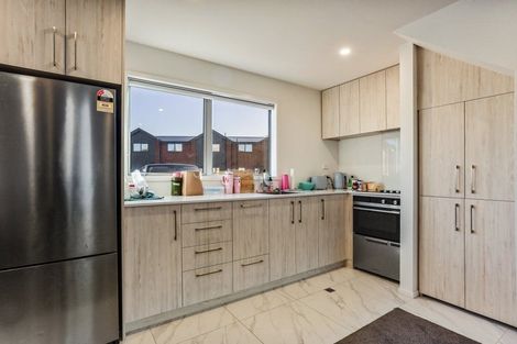 Photo of property in 2/5 Matata Place, Dallington, Christchurch, 8061
