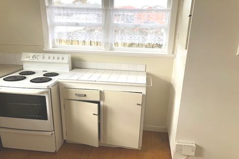 Photo of property in 16 Pomaria Road, Henderson, Auckland, 0610