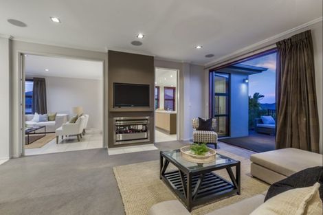 Photo of property in 17 Grand Drive, Orewa, 0931