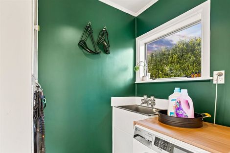 Photo of property in 14 Ascot Avenue, Henderson, Auckland, 0610