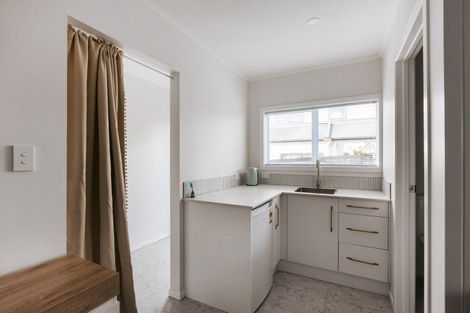 Photo of property in 124c Edgecumbe Road, Tauranga South, Tauranga, 3112