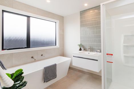Photo of property in 124 Churcher Street, Maewa, Feilding, 4702